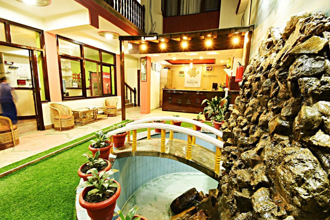 Hotel Pleasure Home Catmandu Exterior foto