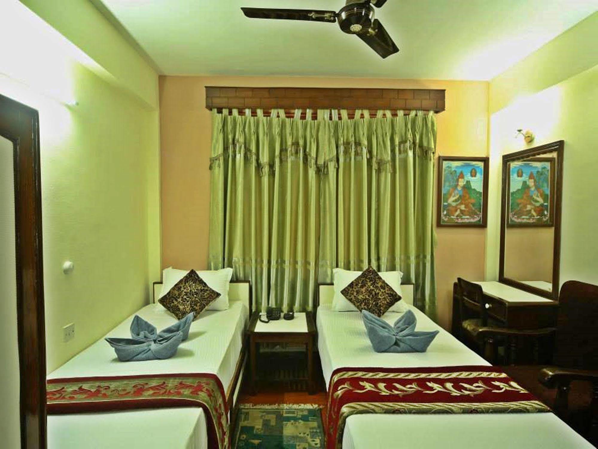 Hotel Pleasure Home Catmandu Exterior foto