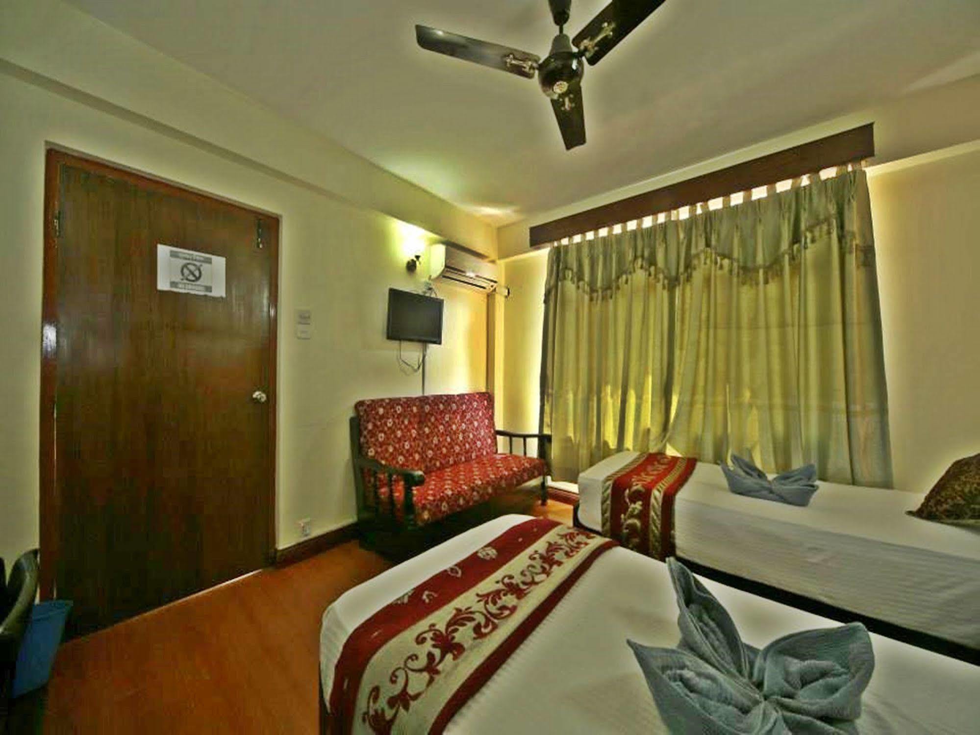 Hotel Pleasure Home Catmandu Exterior foto